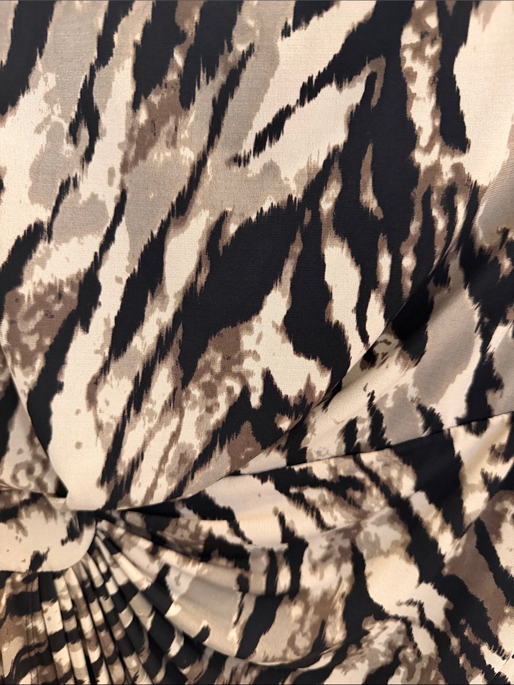 connected apparel Black and Beige Abstract-Print Midi Dress with Front Twist - Picture 6 of 12